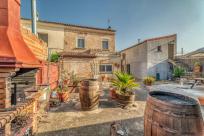 Adosado en venta en  Mélida