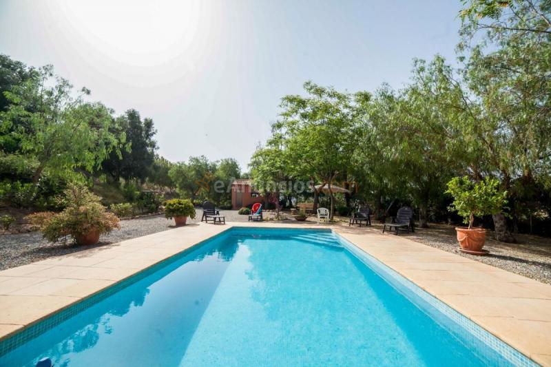 Adosado en venta en  Agost