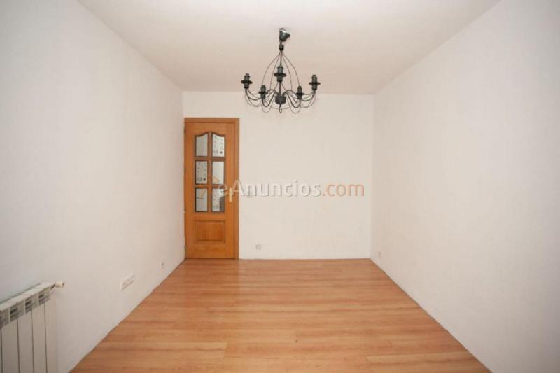 Apartamento en venta en  ALMENDRALEJO, Carabanchel, Madrid