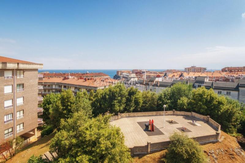 Apartamento en venta en  Centro, Castro-Urdiales