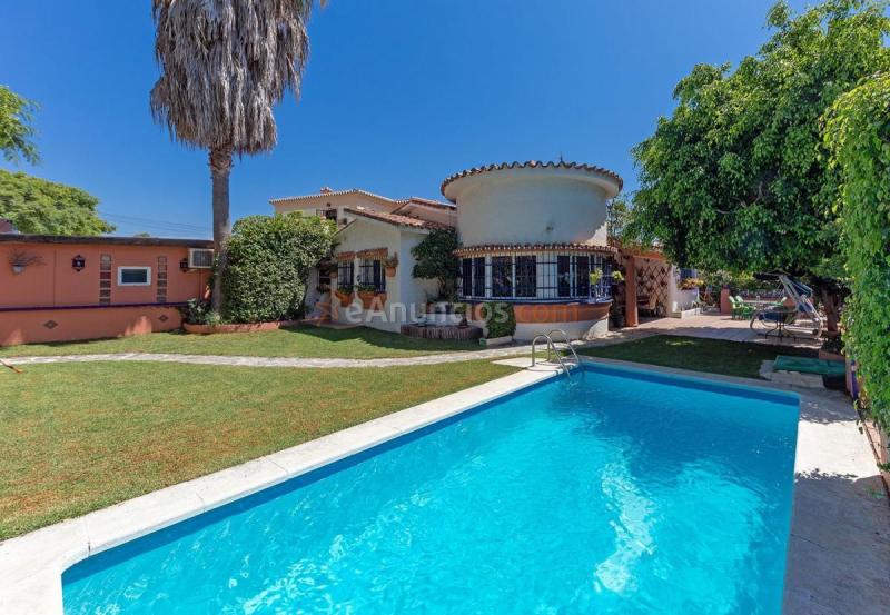 Adosado en venta en  San Pedro de Alcántara, Marbella