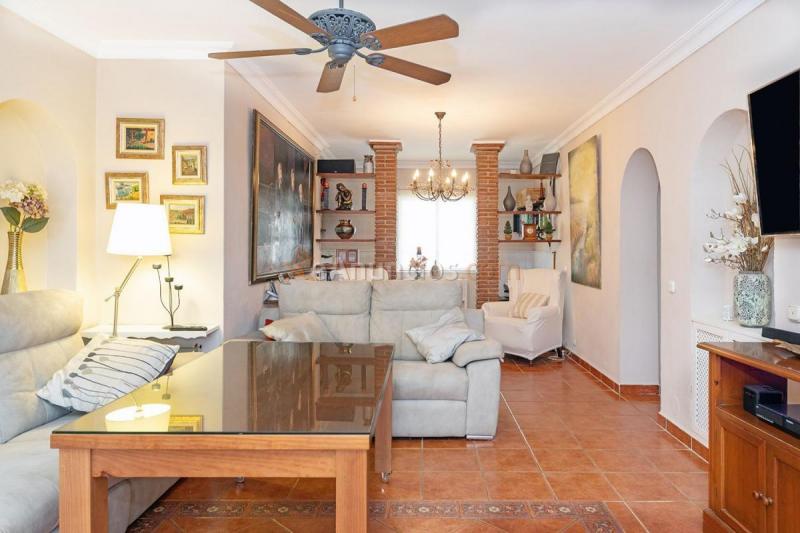 Adosado en venta en  San Pedro de Alcántara, Marbella