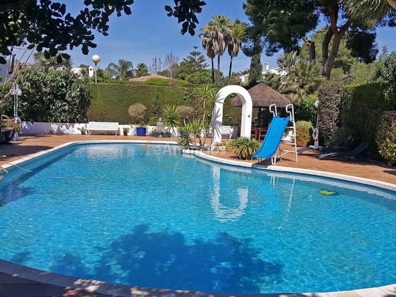 Adosado en venta en  Los Monasterios-Alfinach, Puol