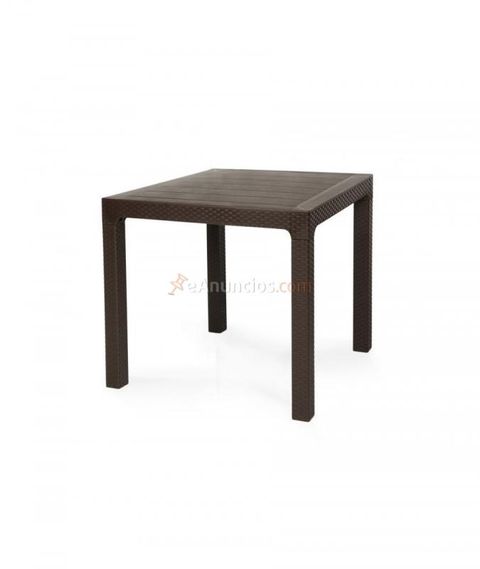 Mesa de comedor exterior tropico