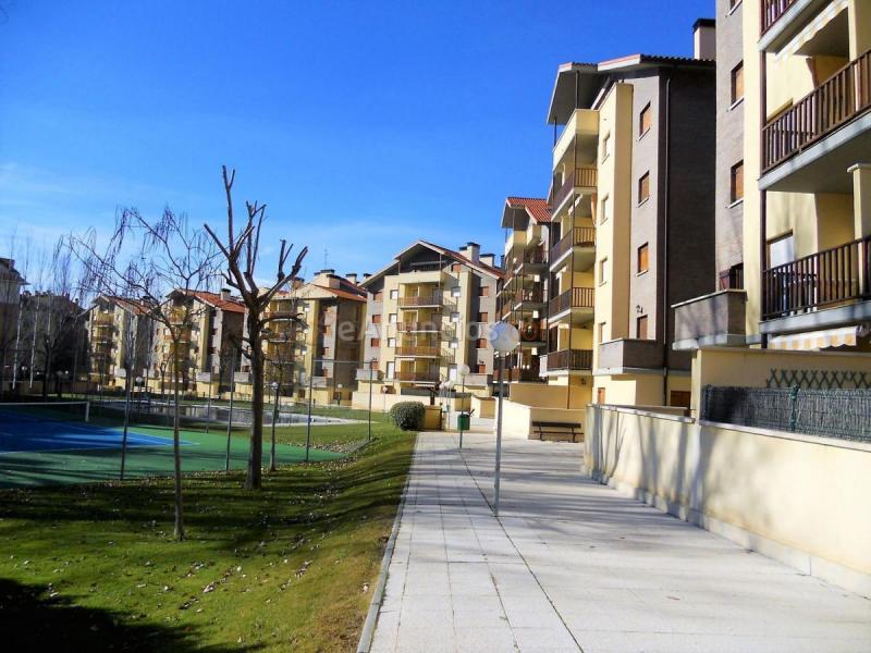 Apartamento en venta en Avenida Perimetral, Casco Urbano, Jaca