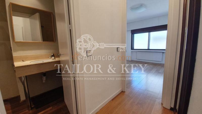 Atico en alquiler en Calle de Bretón de los Herreros, Chamberí, Madrid