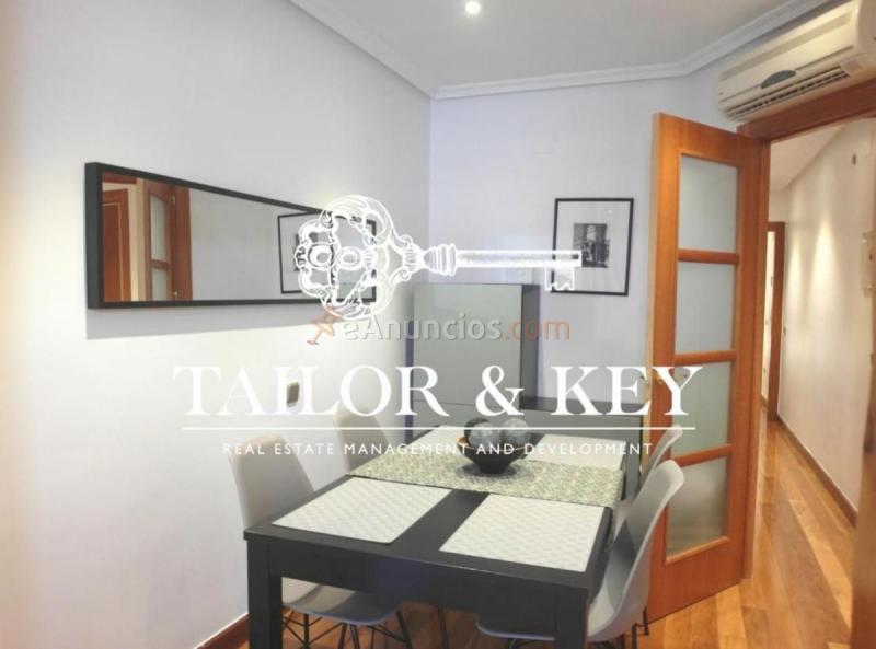 Apartamento en alquiler en Plaza de las Comendadoras, Centro, Madrid