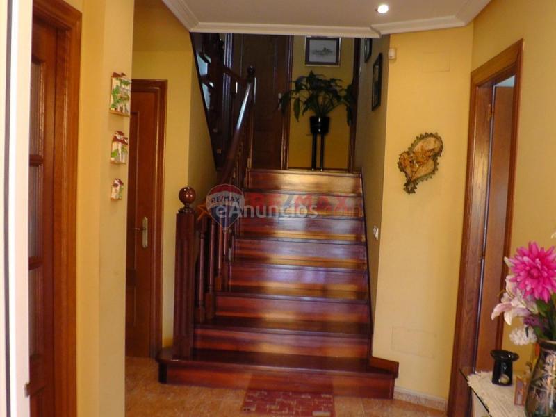 Adosado en venta en  Urogallo, Carreño