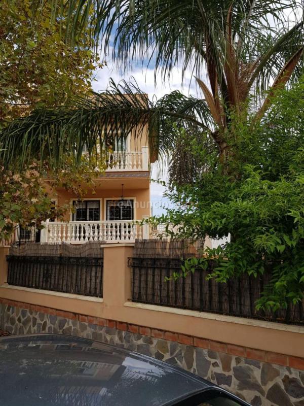 Casa en venta en  Almayate Bajo
