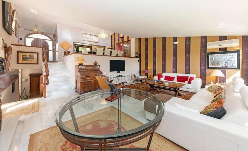 Adosado en venta en  Nueva Andalucía, Marbella