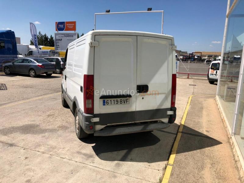 Furgón IVECO 35S9 7m3