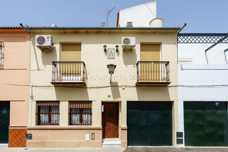 Adosado en venta en  Pilas