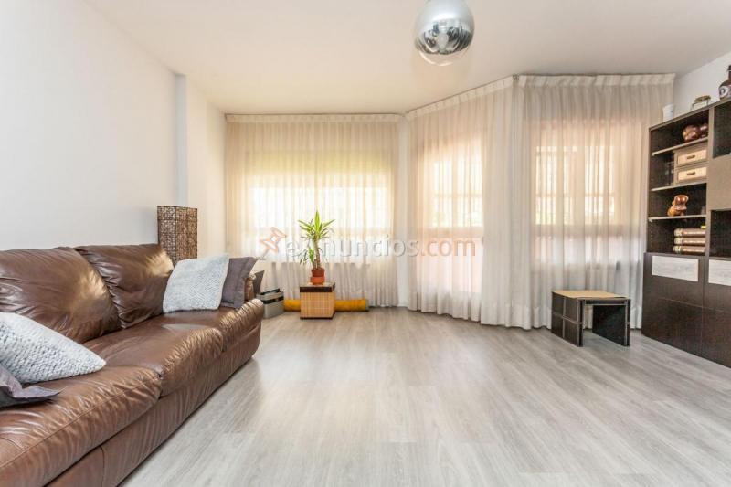 Apartamento en venta en  Casa Amarilla, Galapagar