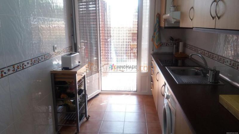 Adosado en venta en  Novés