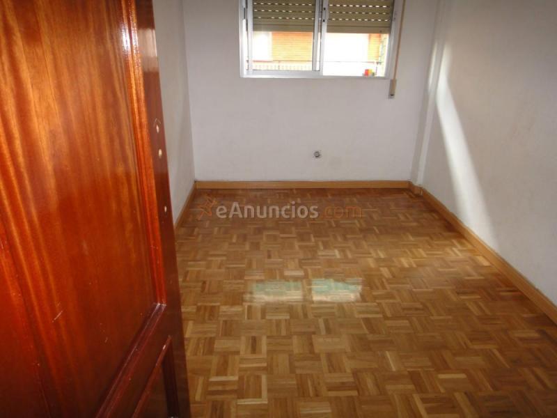 Apartamento en venta en Calle del Discóbolo, San Blas, Madrid