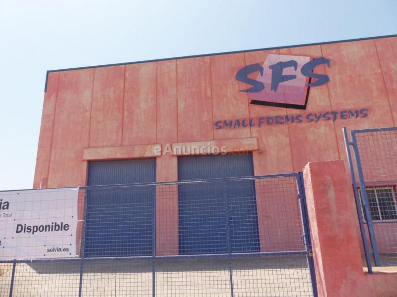 Edificio en venta en  Benisano