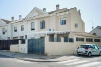 Adosado en venta en  Aljamar, Tomares