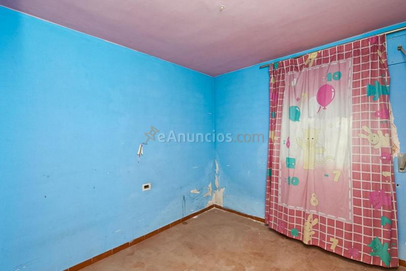 Adosado en venta en  Gojar