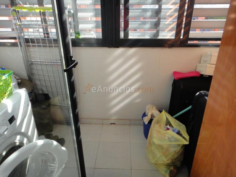 Apartamento en venta en Calle de Julian Camarillo, San Blas, Madrid