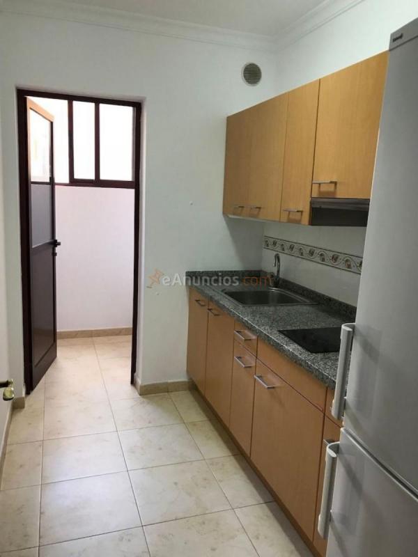 Apartamento en alquiler en  Filosofa Maria Zambrano, Tamaraceite - San Lorenzo, Las Palmas de Gran Canaria