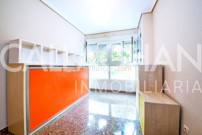 Apartamento en venta en  real de madrid, La Torre