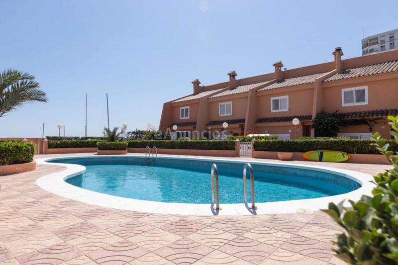 Adosado en venta en  El Perellonet