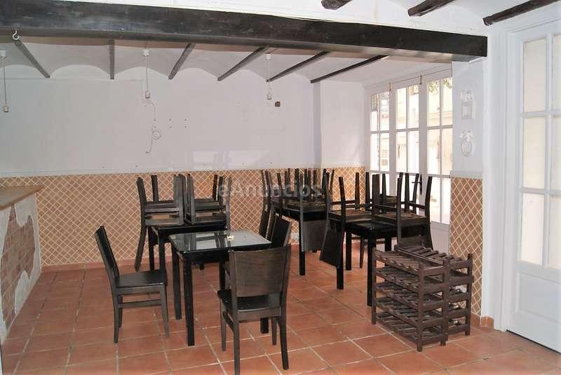 LOCAL COMERCIAL CERCA DE PLAYA Y HOTELES