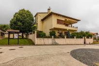 Adosado en venta en  Tiebas-Muruarte de Reta