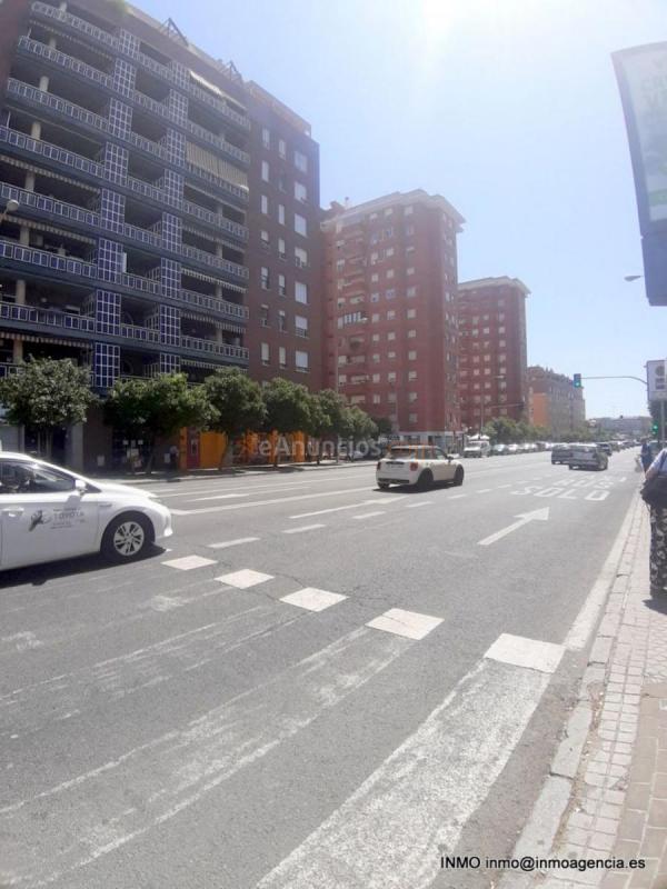 Apartamento en alquiler en  José Laguillo, Santa Justa - Miraflores - Cruz Roja, Sevilla