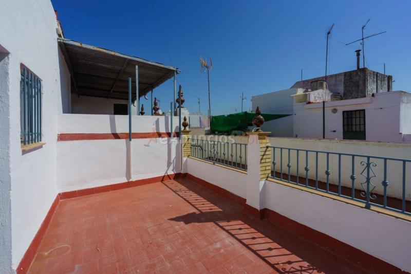 Adosado en venta en  La Algaba