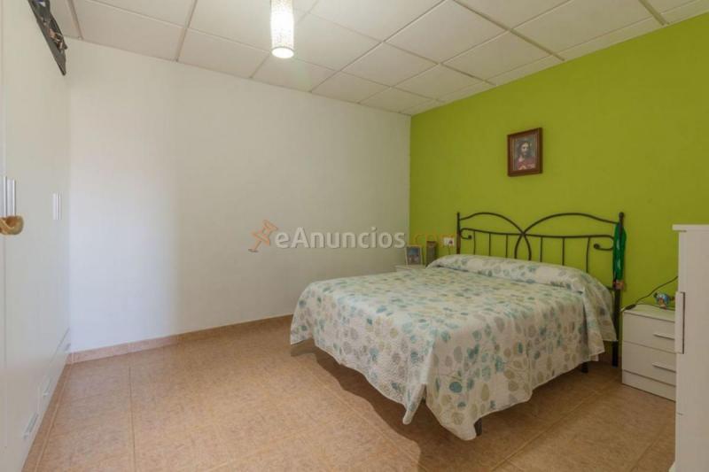 Adosado en venta en  Carcabuey