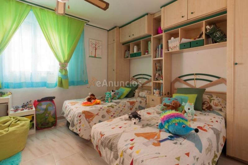 Adosado en venta en  Carcabuey