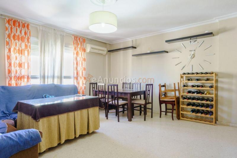 Apartamento en venta en  Pino Montano, Sevilla