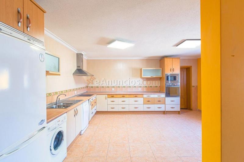 Adosado en venta en  islas filipinas, El Casar