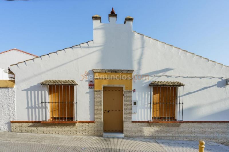 Adosado en venta en  Burguillos