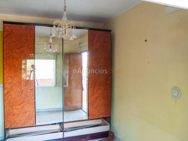 Apartamento en venta en Calle de Eugenia de Montijo, Carabanchel, Madrid