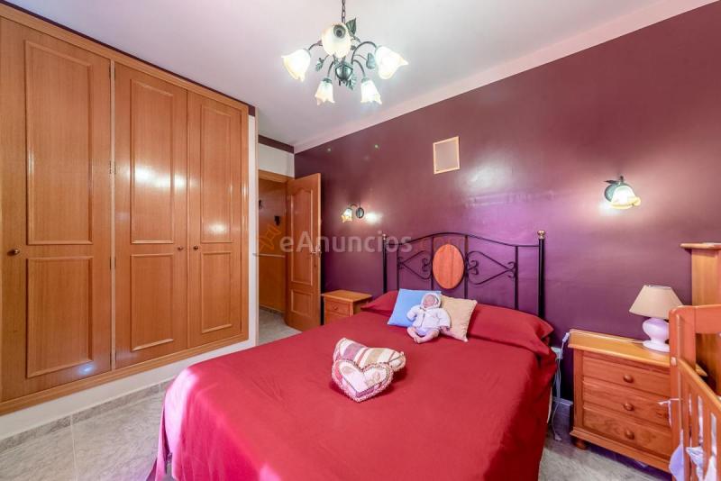 Adosado en venta en  Colmenar de Oreja