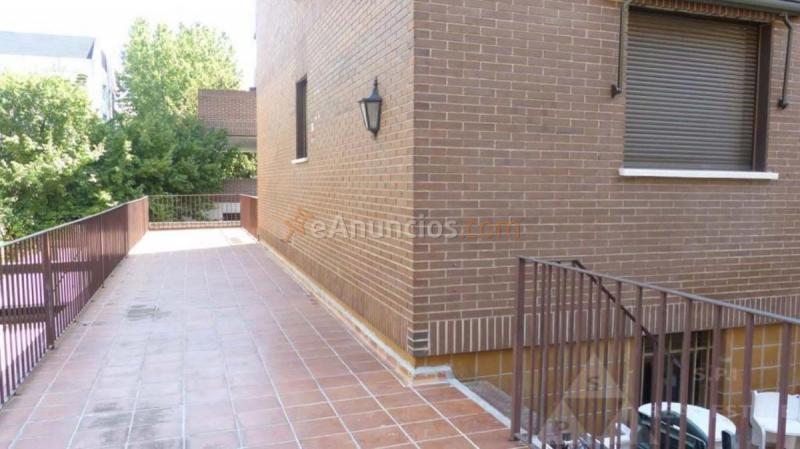 Apartamento en alquiler en  Ciudad Lineal, Madrid