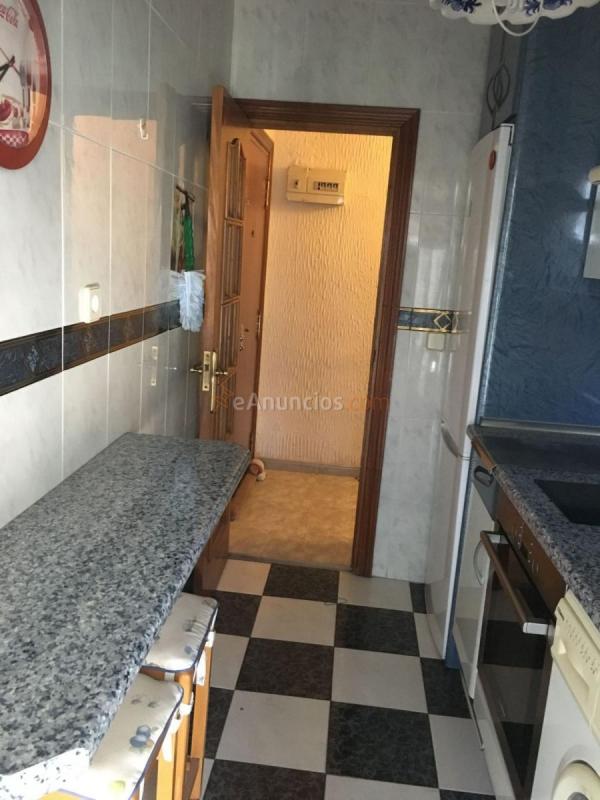 Apartamento en alquiler en Calle Villardondiego, Vicálvaro, Madrid