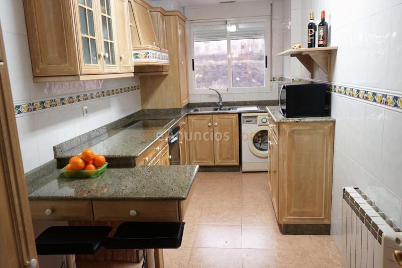 Apartamento en venta en  Maestro Luis Vives, Requena