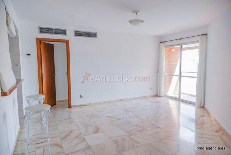 Apartamento en venta en Calle María Auxiliadora, Santa Justa - Miraflores - Cruz Roja, Sevilla