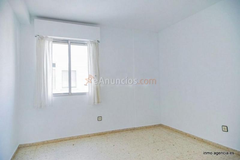 Apartamento en venta en Calle María Auxiliadora, Santa Justa - Miraflores - Cruz Roja, Sevilla
