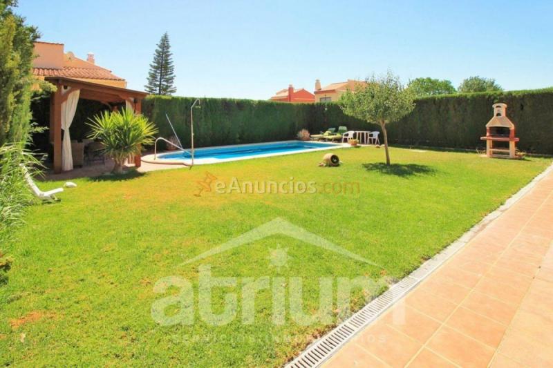 Adosado en venta en  Urbanización Flor del Loreto, Loreto, Espartinas