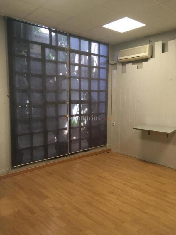 Local Comercial en alquiler en  Castilleja de la Cuesta