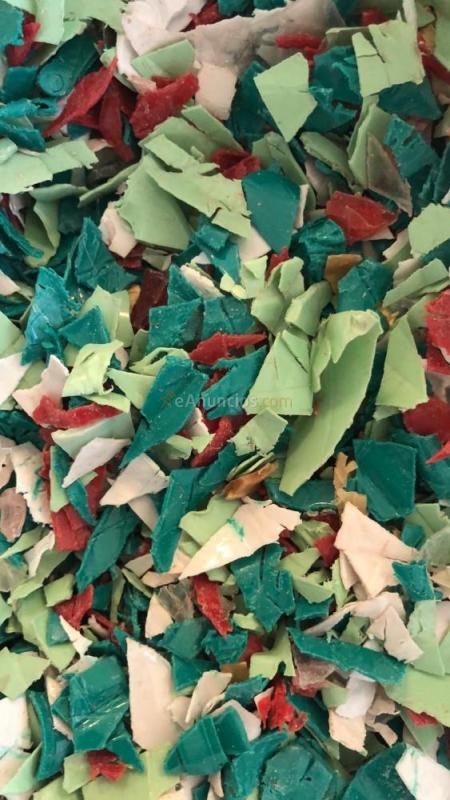 PET triturado de botellas