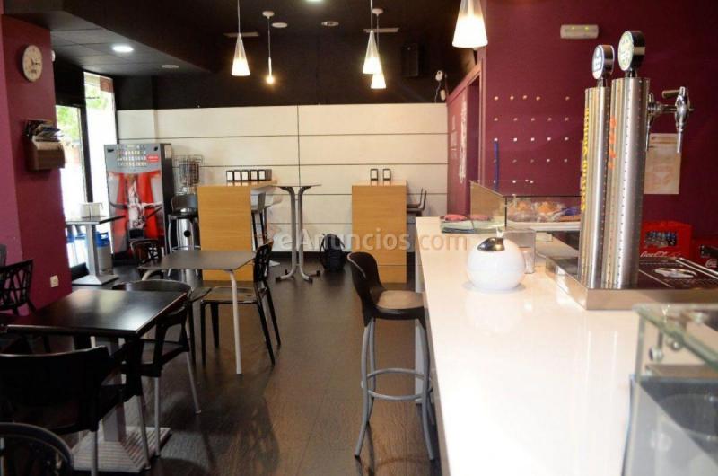 Edificio en venta en  Mendebaldea, PamplonaIruña