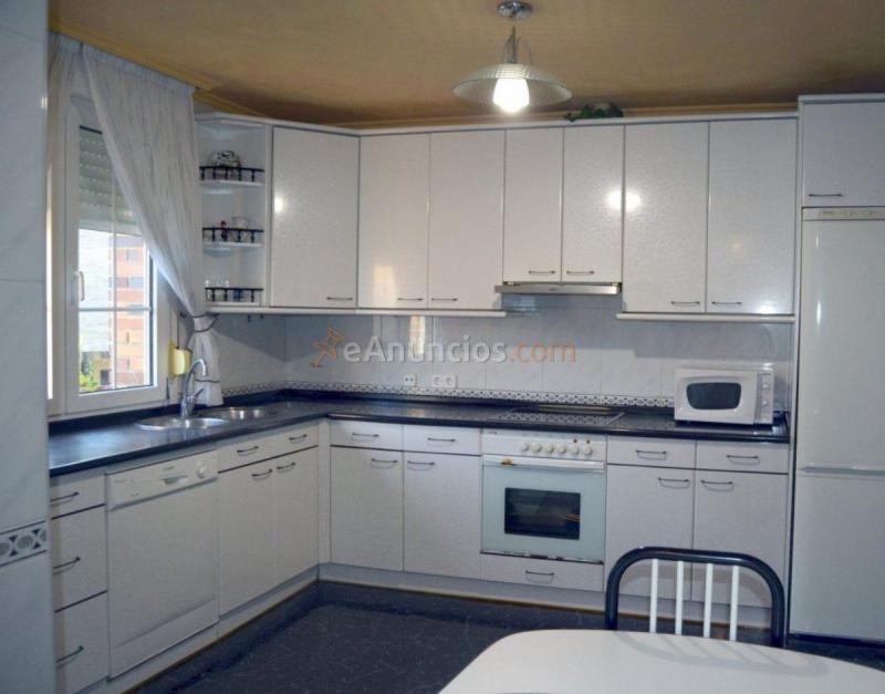 Casa en venta en  Barañain