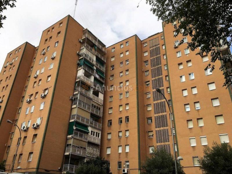 Apartamento en venta en  San Blas, Madrid