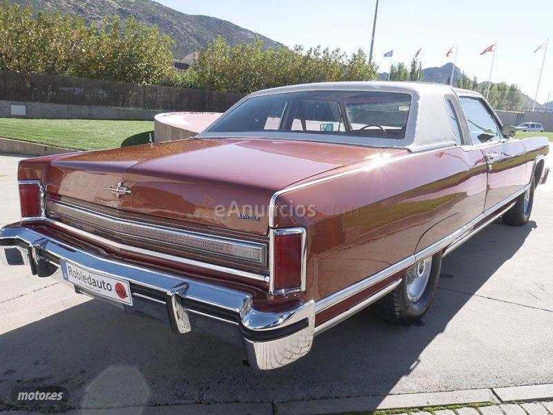 Lincoln Town car Coupe de 1977 con 127.448 Km por 18.000 EUR. en Madrid