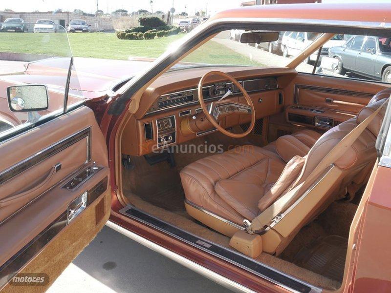 Lincoln Town car Coupe de 1977 con 127.448 Km por 18.000 EUR. en Madrid